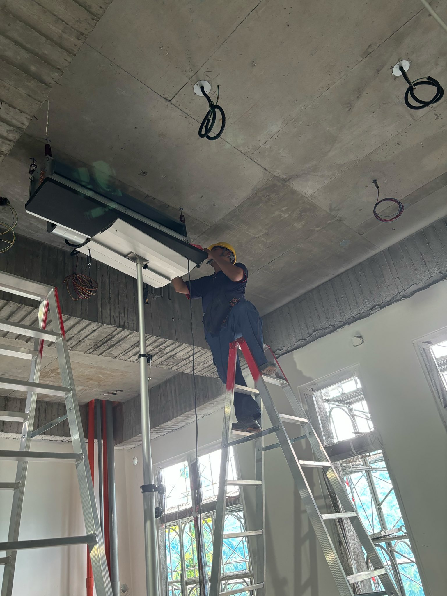 Read more about the article 屏東慈濟工程吊隱式冷氣